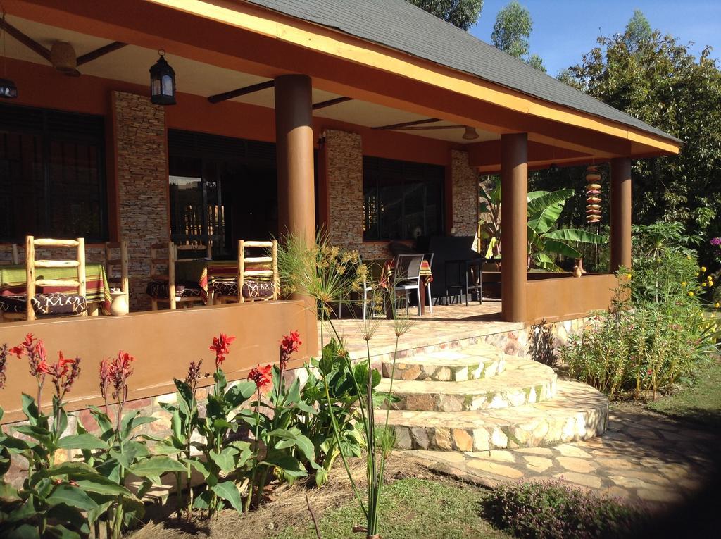 Nyore Hillside Retreat Mbarara Exteriör bild